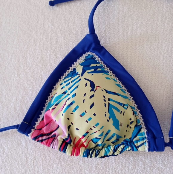 VENUS Hampton Bikini Top, size 32D/34C/36B - Picture 7 of 11
